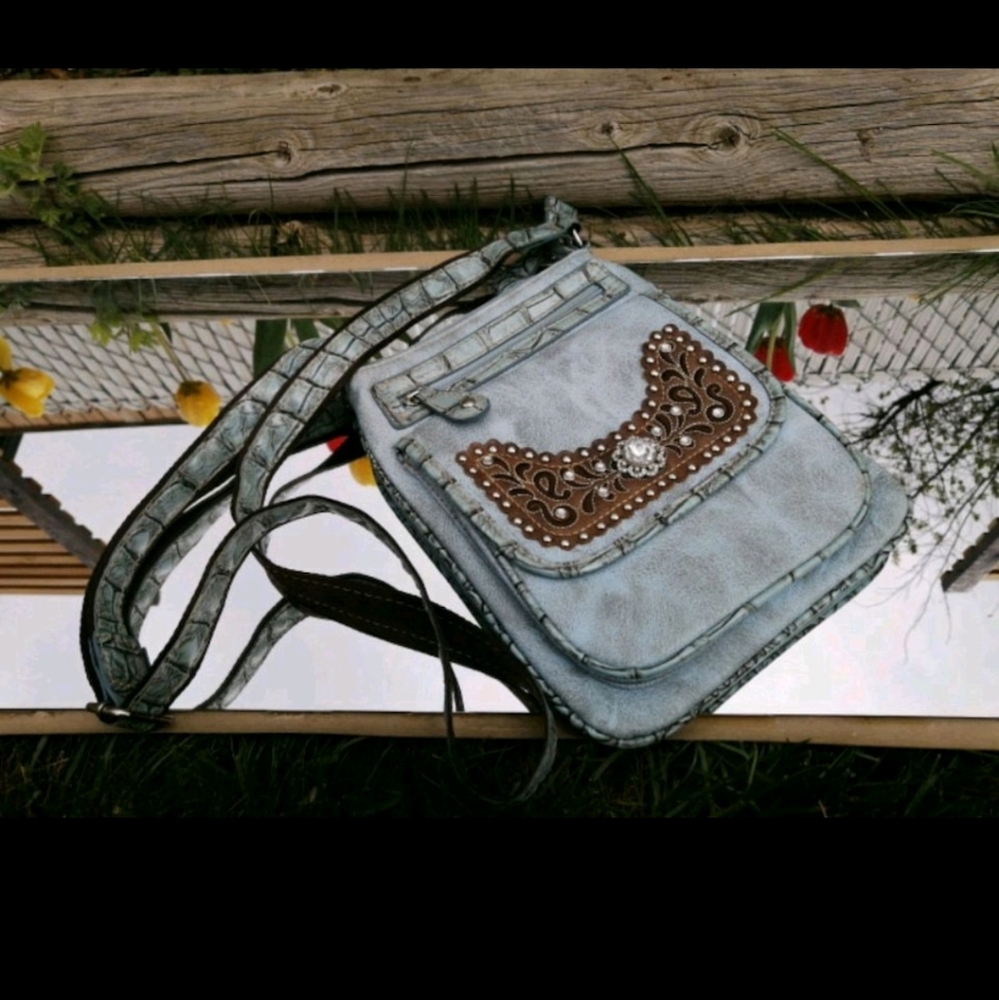 Shoulder bag
